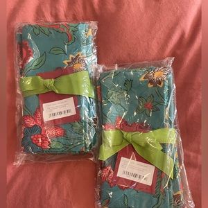 NWT LA Double J Dragon Flower Turchese large linens napkins, set of 6 .